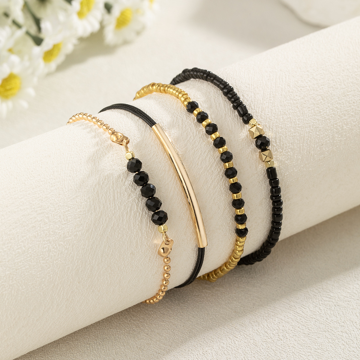 Ensemble de bracelets en pierr - Black Tin Candle avis et prix